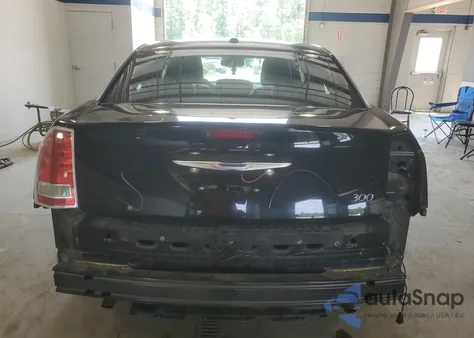 2011 Chrysler 300 Limited z USA, uszkodzony, nr VIN 2C3CA5CG4BH596023